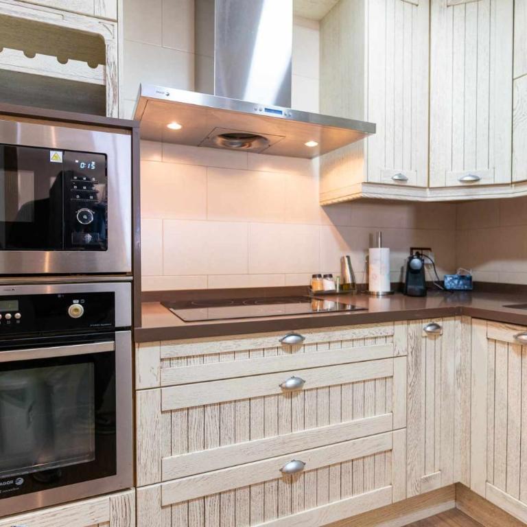 rentafive - Nuevo - A/A - Reformado - Piscina - Three-Bedroom Apartment - 6