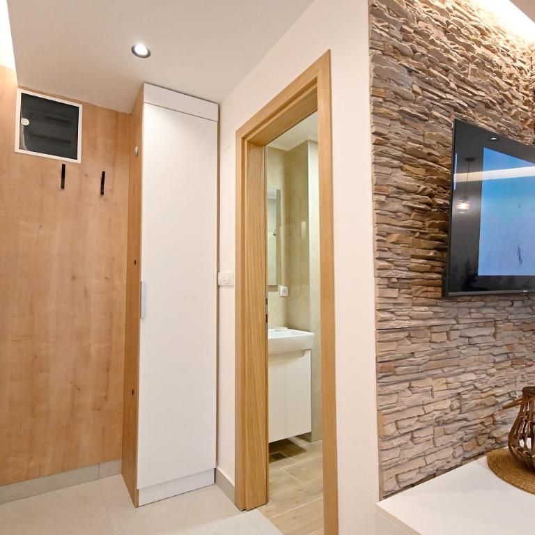 Grand Apartment Lučić - One-Bedroom Apartment - 17