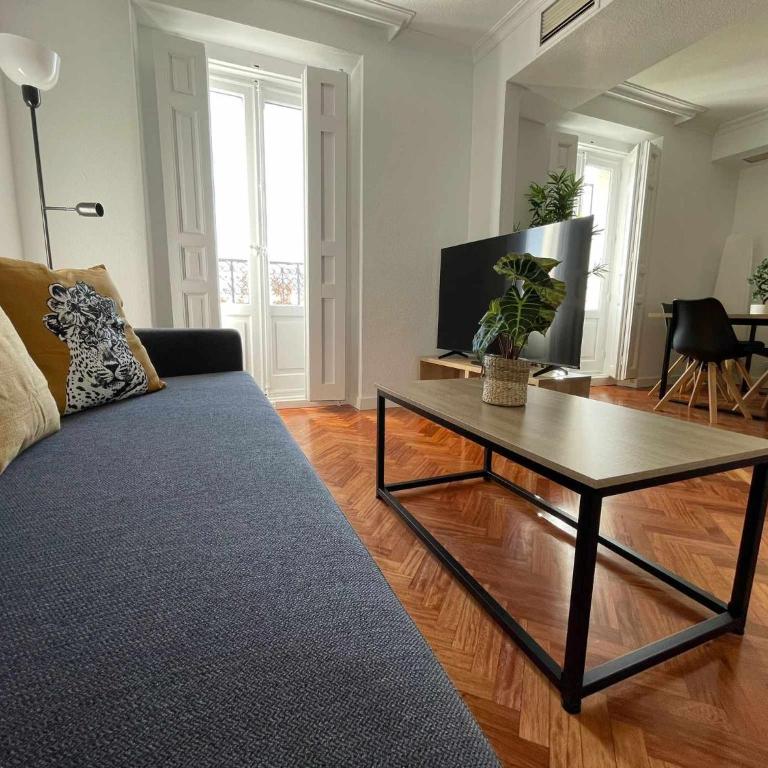 Piso luminoso con balcones frente Parque Retiro - Deluxe Double Room with Balcony - 9