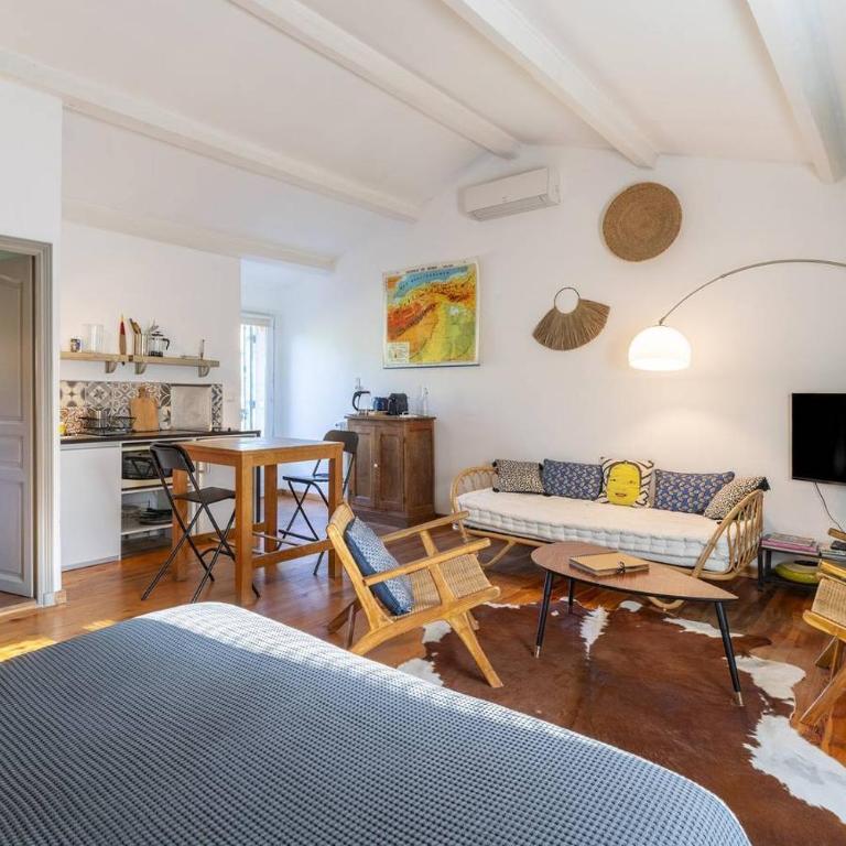 Mas la Pauline Gîtes de charme & roulotte - Gîte 1 Chambre - 26