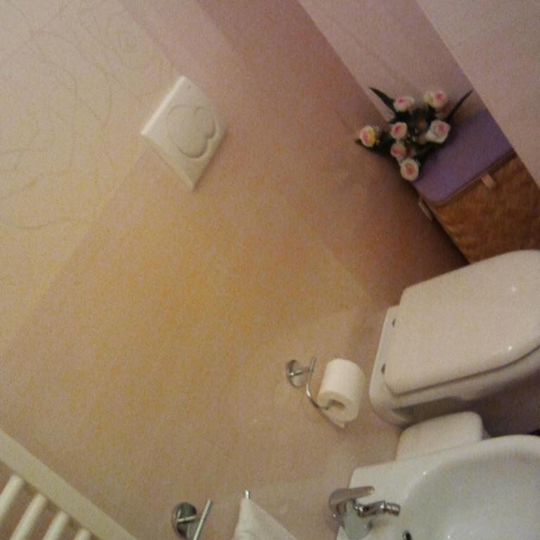 Donatella Bed and Breakfast - Camera Matrimoniale - 5