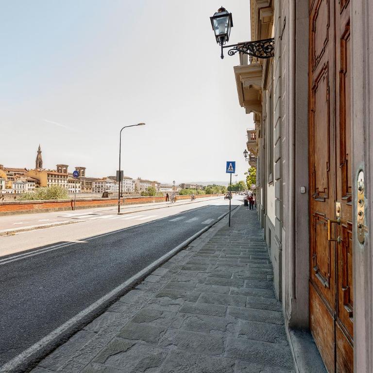 Serristori 31 - Appartamento con 4 Camere da Letto - 48