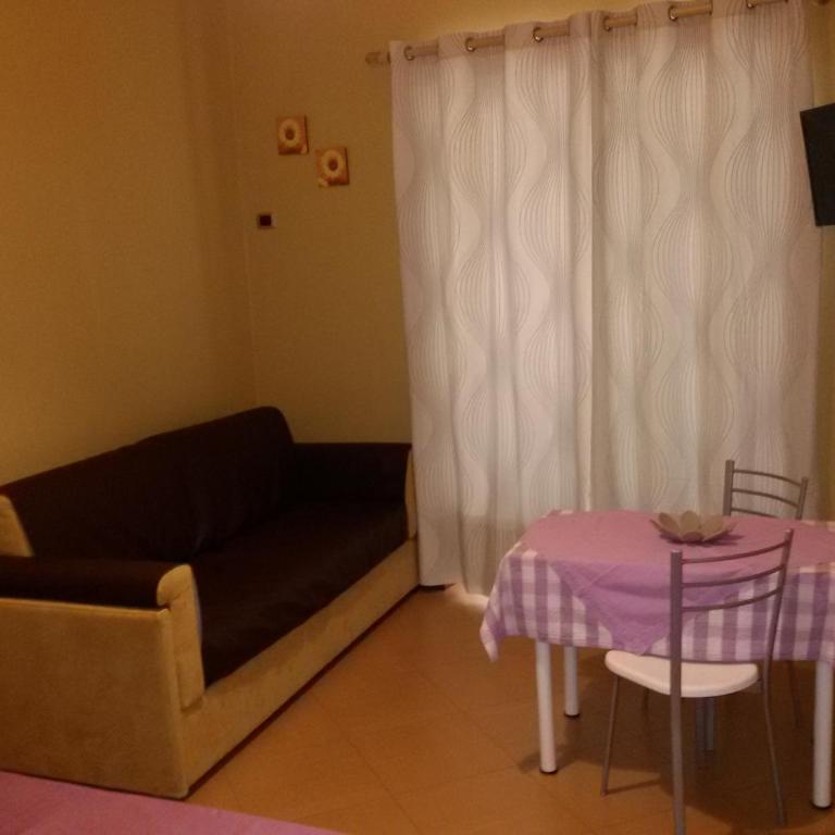 Donatella Bed and Breakfast - Camera Matrimoniale - 4