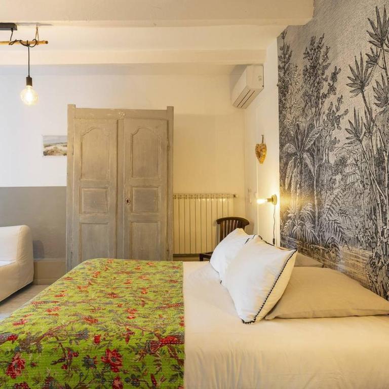 Mas la Pauline Gîtes de charme & roulotte - Gîte 1 Chambre - 4