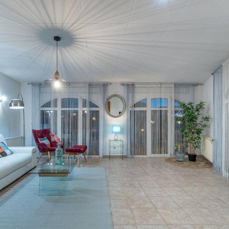 SM21-Big house in the beach - Villa - 13