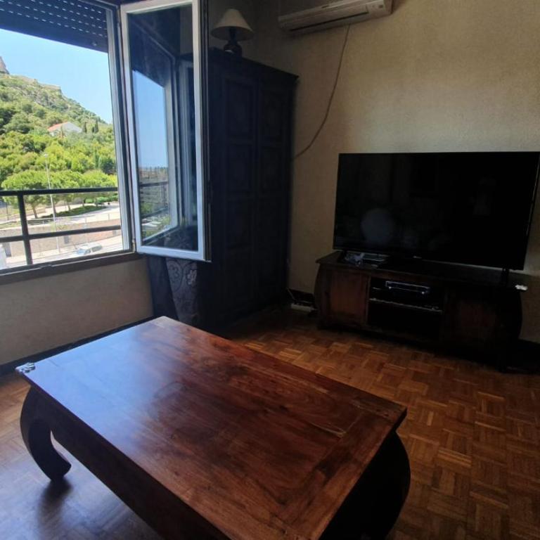 Apartamento con encanto junto al Postiguet y Castillo - Two-Bedroom Apartment - 22