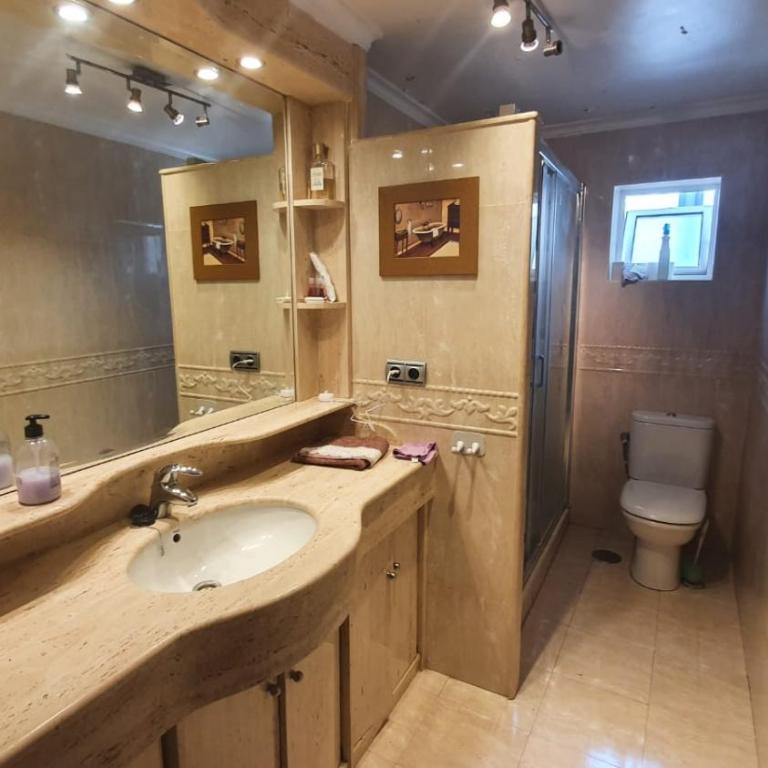 Apartamento con encanto junto al Postiguet y Castillo - Two-Bedroom Apartment - 21