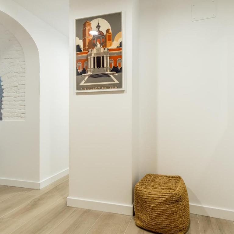 2 bedrooms 2 bathrooms- Modern and Bright- Center - Apartment - 51