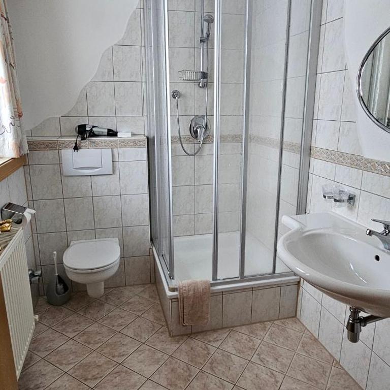 Hotel-Garni Pramstraller - Familienzimmer - 2