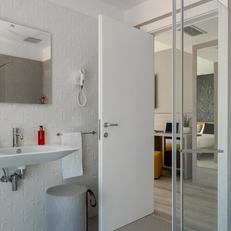 Hotel Delle Rose - Junior Suite - 9