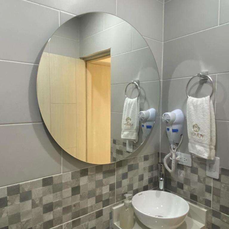 Maidy Luxury Hotel - Habitación Individual con baño privado - 5