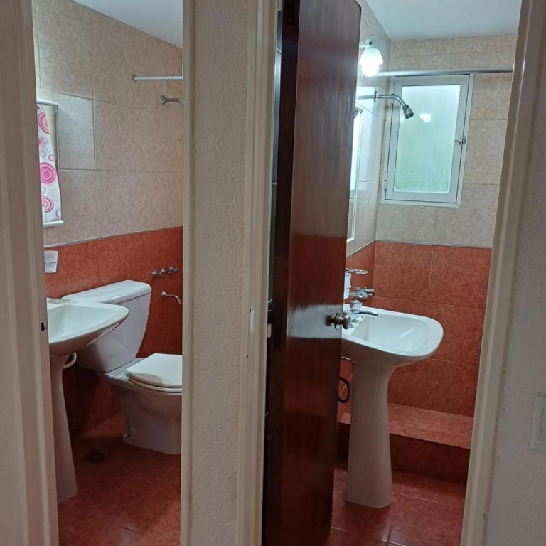 Departamento pinamar centro - Two-Bedroom Apartment - 9