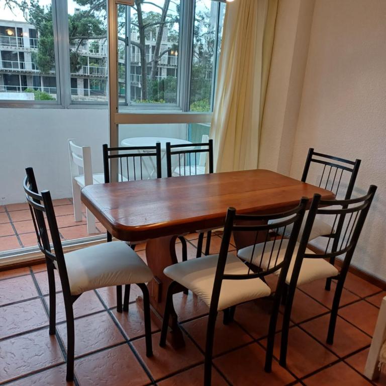 Departamento pinamar centro - Two-Bedroom Apartment - 6