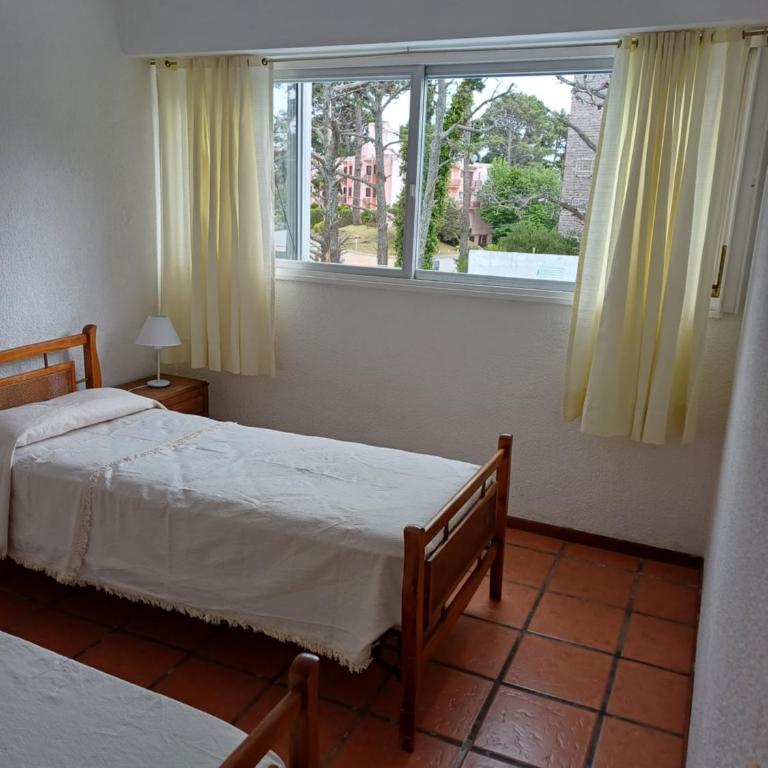 Departamento pinamar centro - Two-Bedroom Apartment - 16