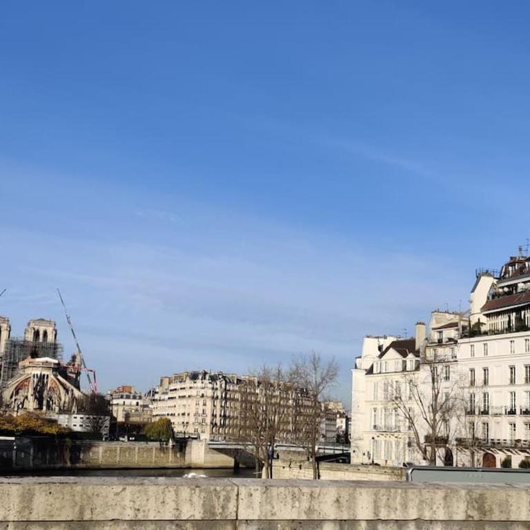 Île SAINT LOUIS, NOTRE DAME, suite 1 chambre 2 à 4p - One-Bedroom Apartment - 12