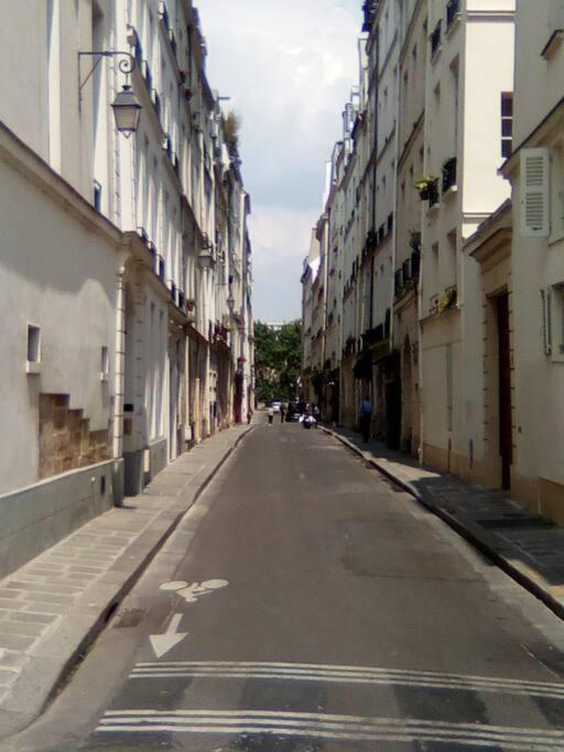 Île SAINT LOUIS, NOTRE DAME, suite 1 chambre 2 à 4p - One-Bedroom Apartment - 14