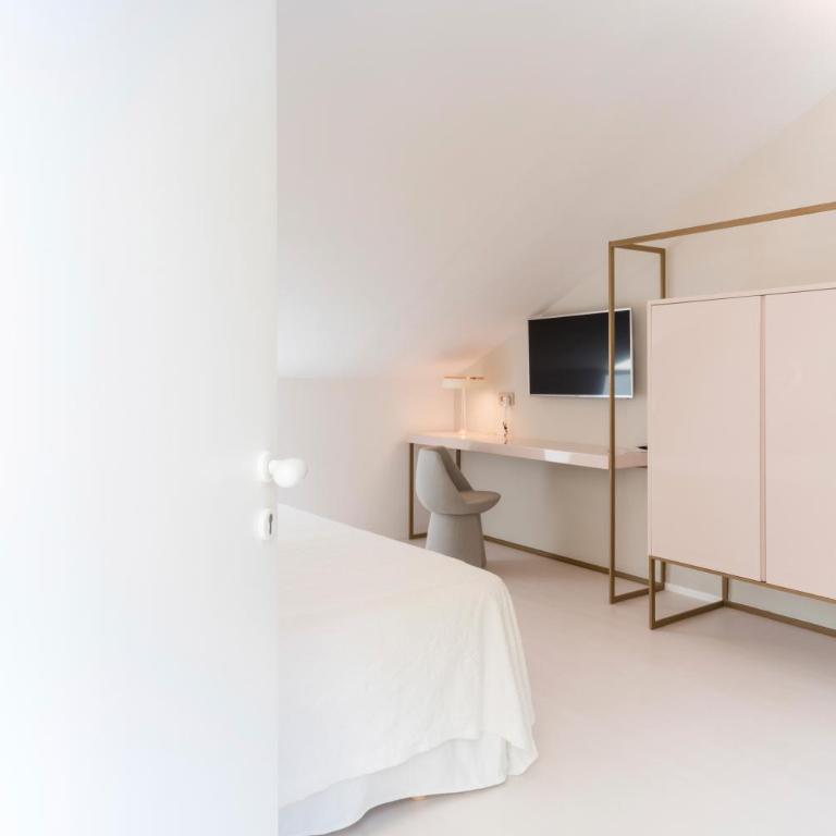 Fonda Llabres Boutique - Deluxe Double Room For Single Use with Views - 2