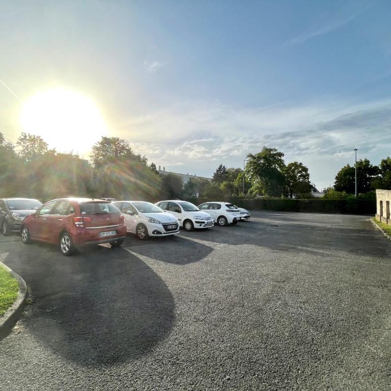 Charmant studio + parking privé - Studio - 12