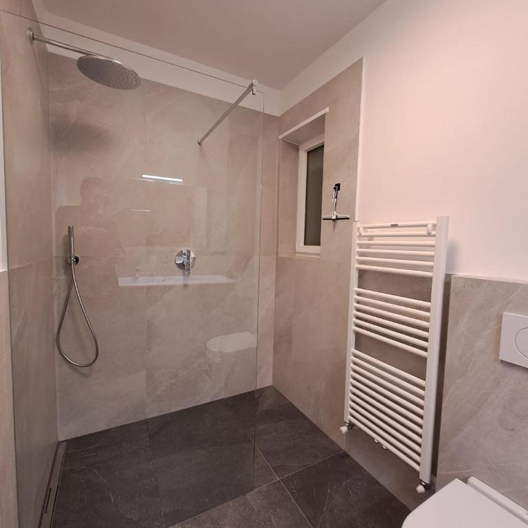 Guesthouse Le Palme - Casa con 4 camere da letto - 33