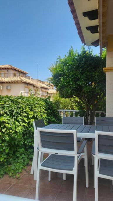 Casa Mario, La Zenia Boulevard area,fantastic 2 bedrooms, 2 bathrooms house with communal swimming pool and barbecue - Apartamento de 2 dormitorios - 18