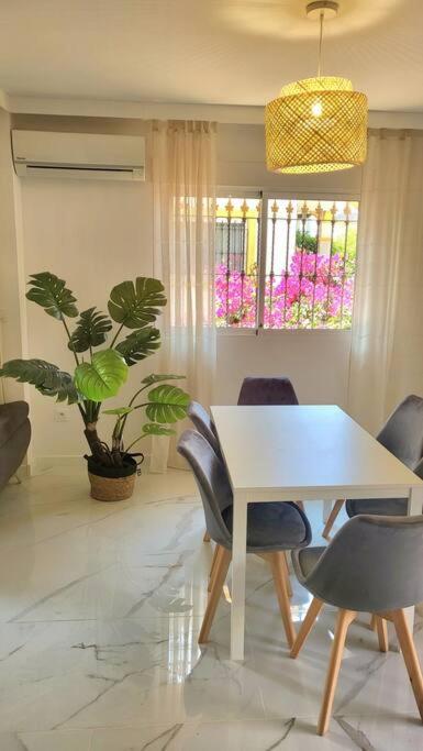 Casa Mario, La Zenia Boulevard area,fantastic 2 bedrooms, 2 bathrooms house with communal swimming pool and barbecue - Apartamento de 2 dormitorios - 23