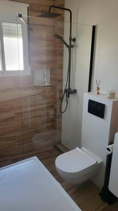 Casa Mario, La Zenia Boulevard area,fantastic 2 bedrooms, 2 bathrooms house with communal swimming pool and barbecue - Apartamento de 2 dormitorios - 28