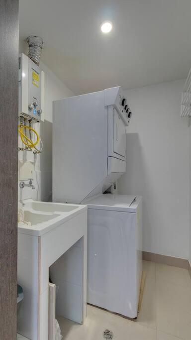 Moderno apartamento en frente de la playa. - Apartamento de 2 dormitorios - 30