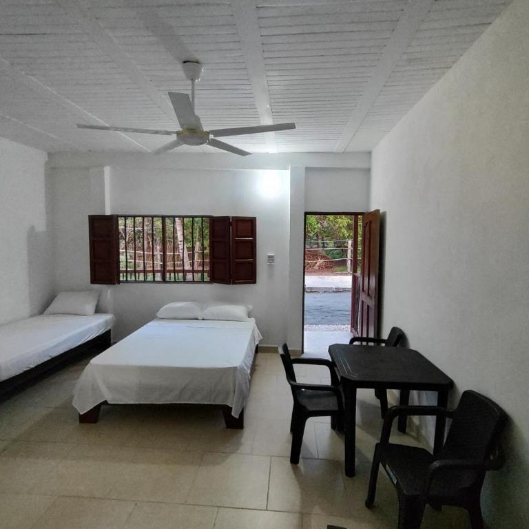 La Casa del Mar - Hotel Familiar en San Bernardo del Viento - Habitación Triple - 1