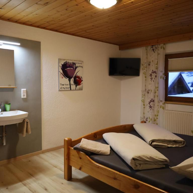 Ferienwohnung Kindl Manuela - Apartment mit 3 Schlafzimmern und Balkon - 10