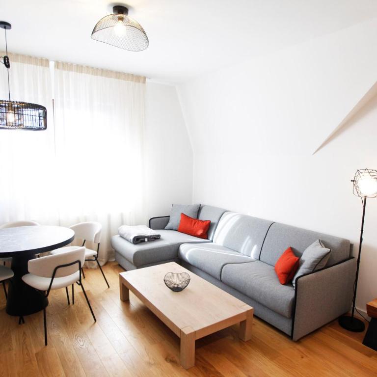 UrbanKop Vidik Residence - Two-Bedroom Apartment - 45