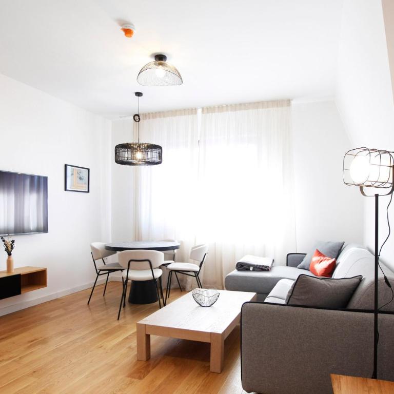 UrbanKop Vidik Residence - Two-Bedroom Apartment - 41