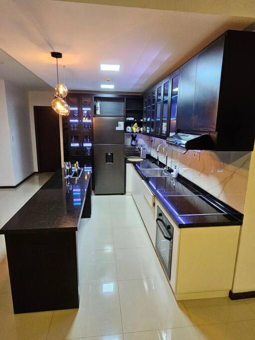Departamento Premium - Three-Bedroom Apartment - 10