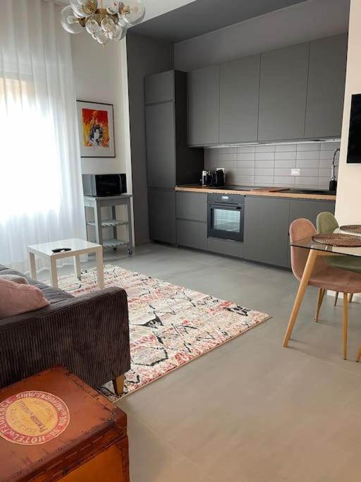 Gioia Pura Apart - Appartamento con 2 Camere da Letto - 2