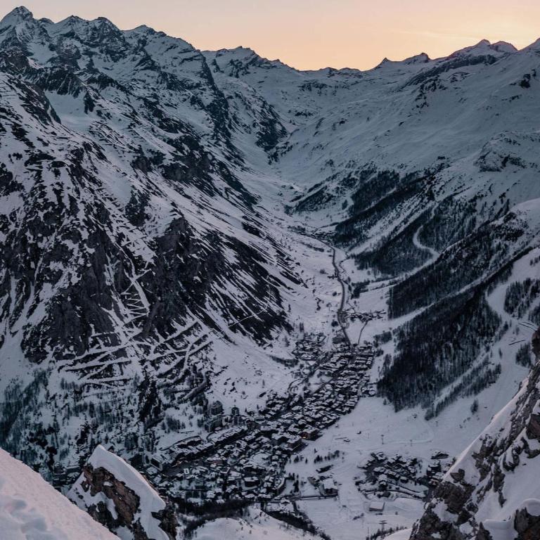 Appartement au cœur de Val d'Isère : 6 pers, 85m², 3 chambres, parking, WIFI, animaux admis - Appartement 2 Chambres - 15