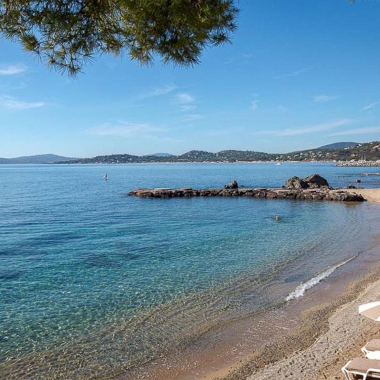 Panoramique mer, T2 climatisé neuf avec stationnement à 200 m du village - FR-1-768-55 - Appartement - 4