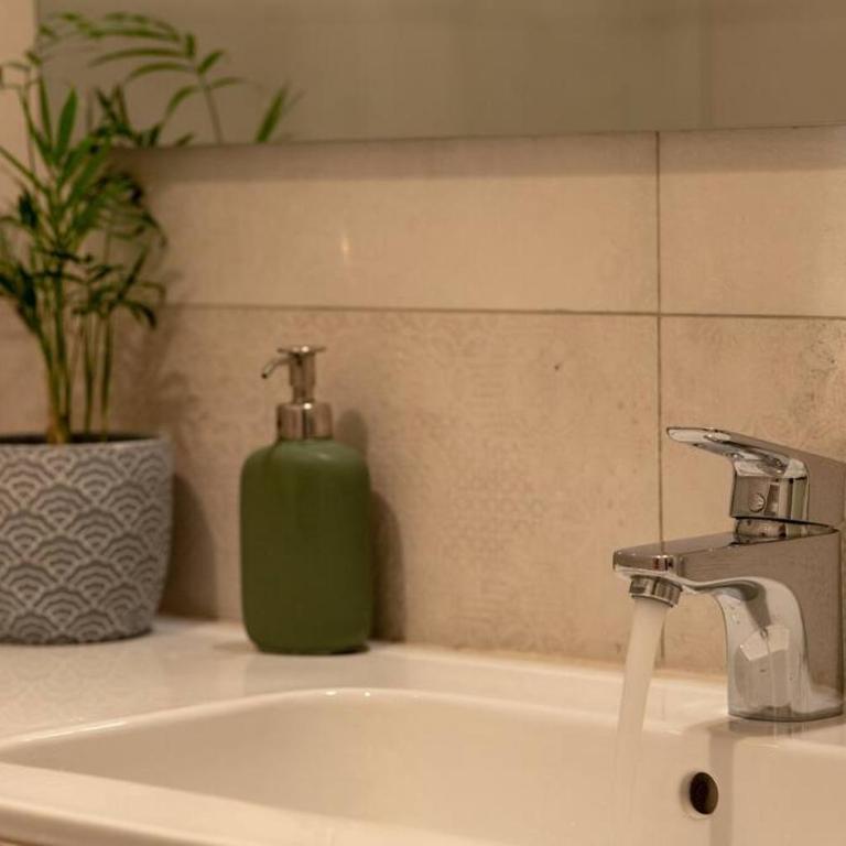 Bel appartement avec baignoire - Appartamento con 1 Camera da Letto - 9