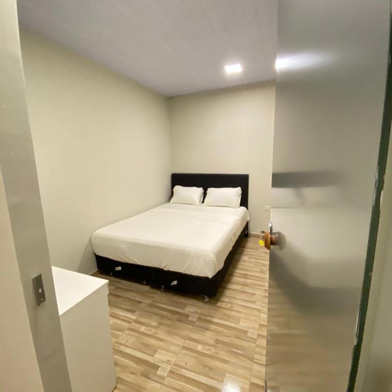 Apartamento entero en Caacupé. - Apartamento de 3 dormitorios - 5