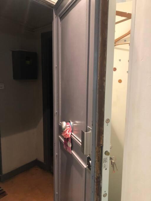 STUDIO CŒUR VIEUX PARIS. Pied du métro.Tout équipé - Apartamento de 1 dormitorio - 4