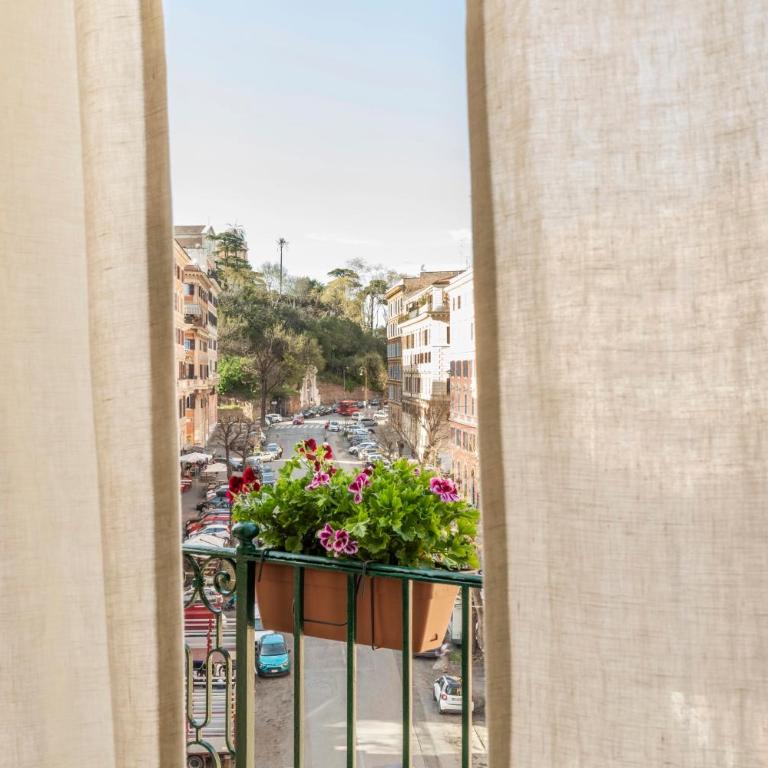 Elegante Dimora a Trastevere - Two-Bedroom Apartment - 4