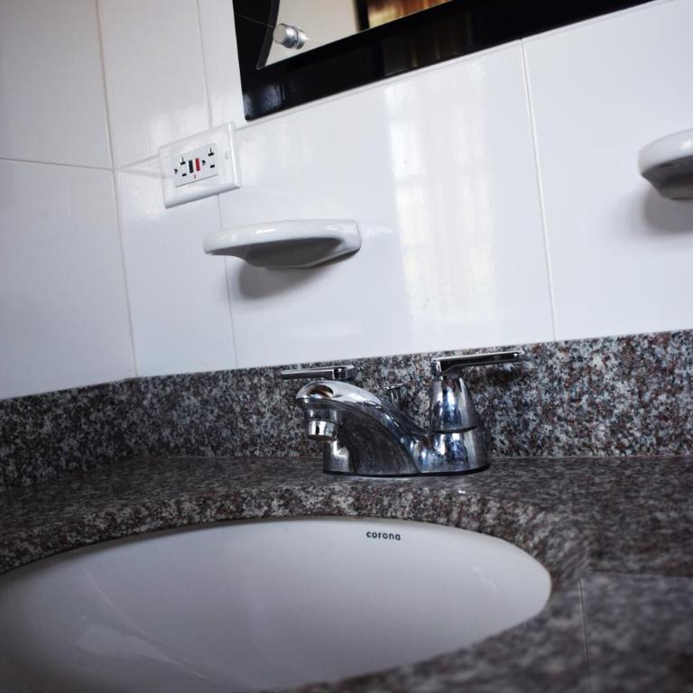 Hotel Boutique Rosa María - Habitación Triple Confort con ducha - 6