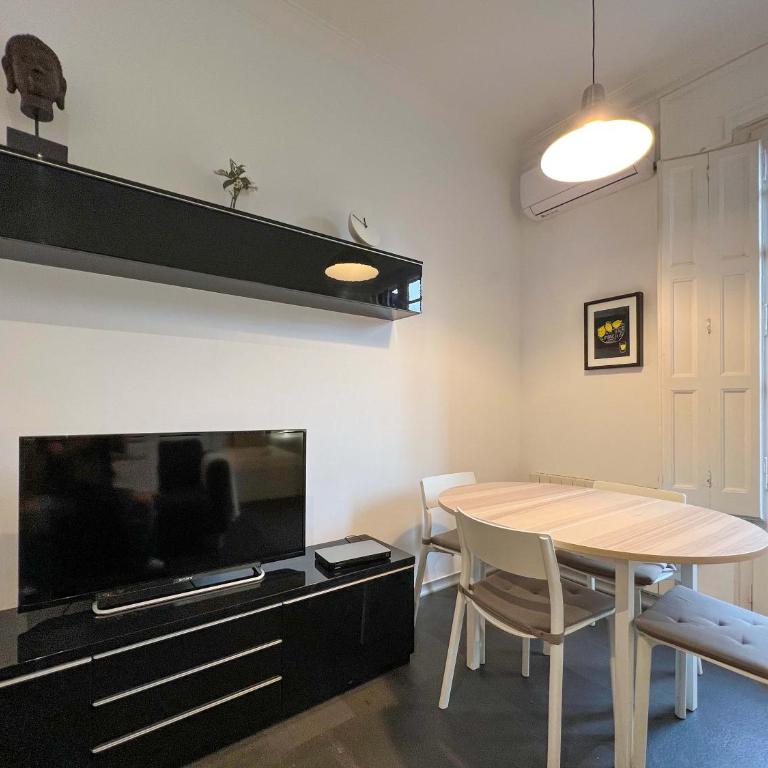 Stay Unique Apartments Cent - Three-Bedroom Apartment - 25