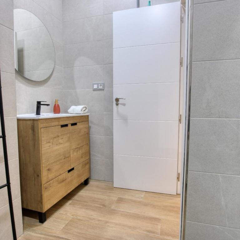 Apartamento Lokys centro ciudad, parking privado gratuito - Apartamento de 1 dormitorio - 27