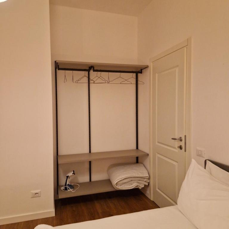 SPRING APARTMENTS - One-Bedroom Apartment - 3