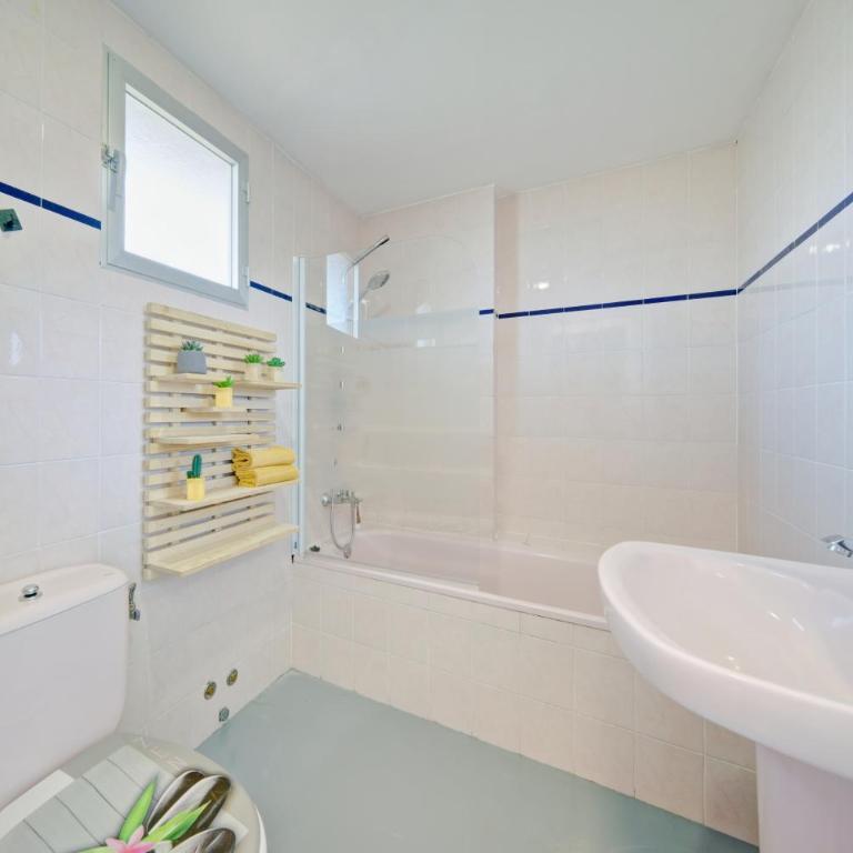 Casa Italia - One-Bedroom Apartment - 11