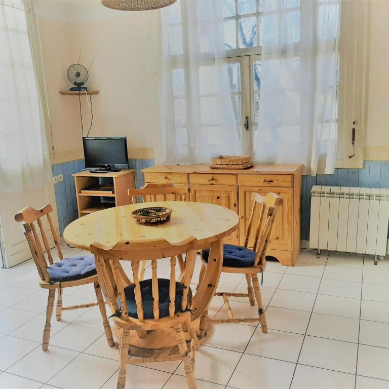 Appartement cosy 4 pers, proche plage et commerces, Capbreton - FR-1-239-887 - Appartement 1 Chambre - 10