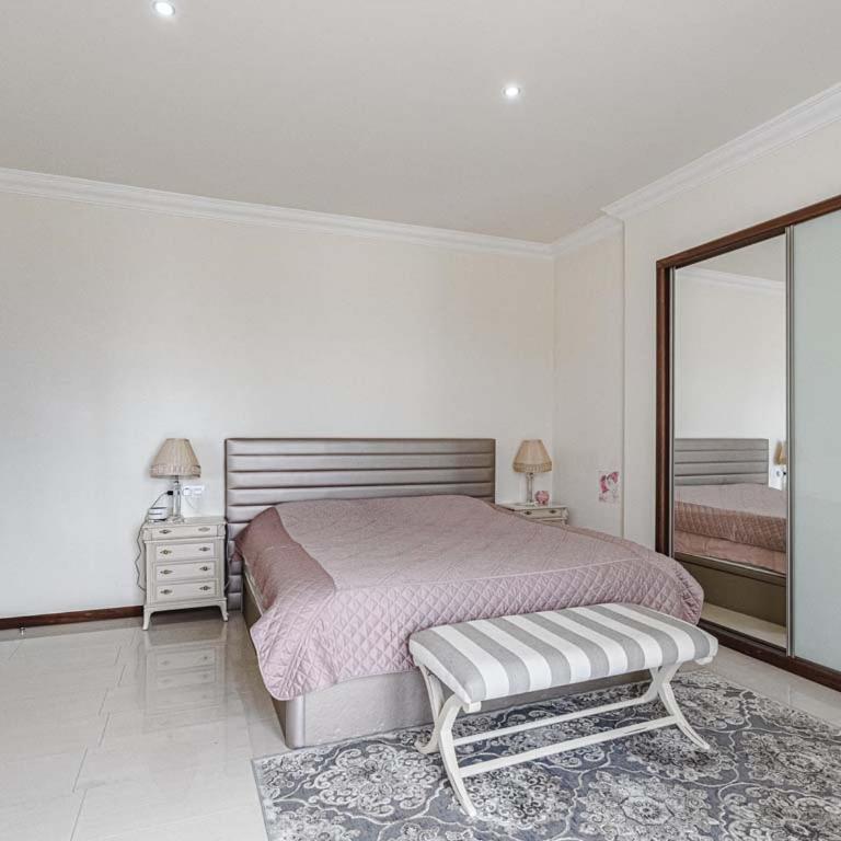 BuenaVista Villa Family with private heated pool garden parking - Three-Bedroom Villa - 7