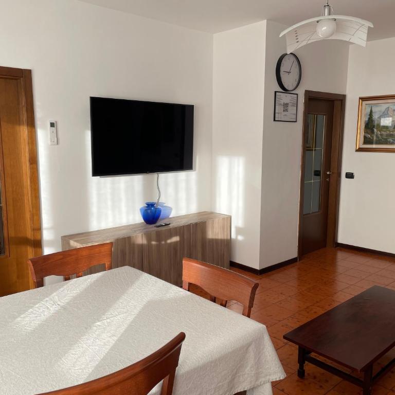 Appartamento spazioso con 3 camere da letto - Appartamento con 3 Camere da Letto - 2