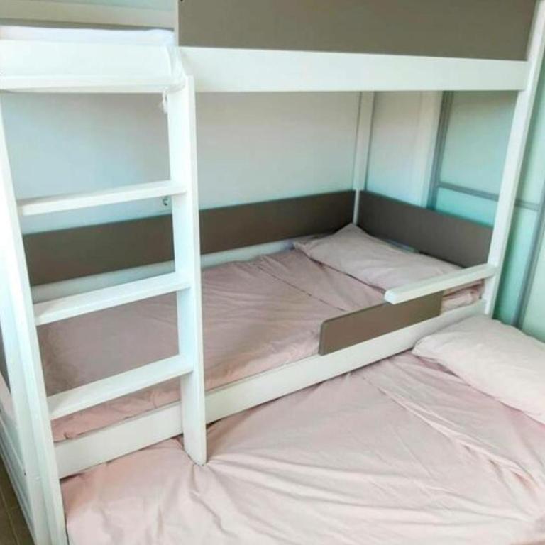 Planta Baja con Piscina y Parking en Miami Playa, Cerca del Mar - ES-9-155 - Apartamento - 18