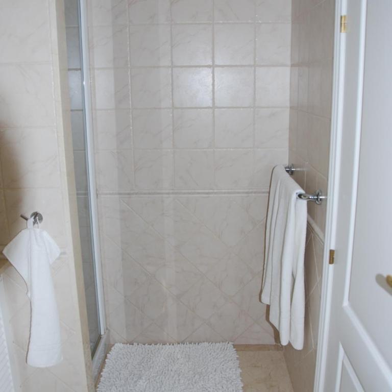 luxury ground floor apartment Mijas Costa - Apartamento de 3 dormitorios - 37