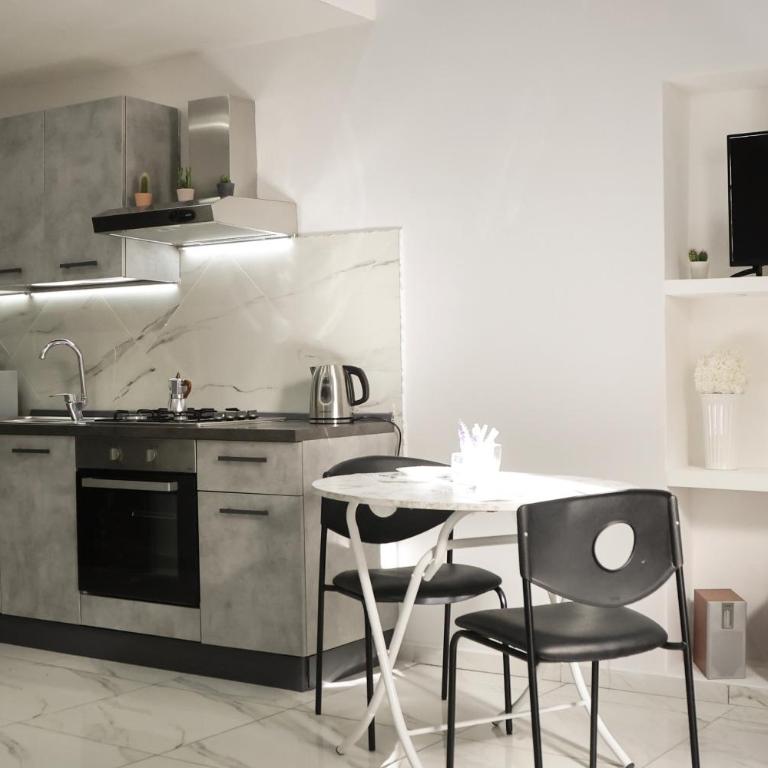 Modern by Sasy in the city centre - Appartamento con 1 Camera da Letto e Balcone - 34